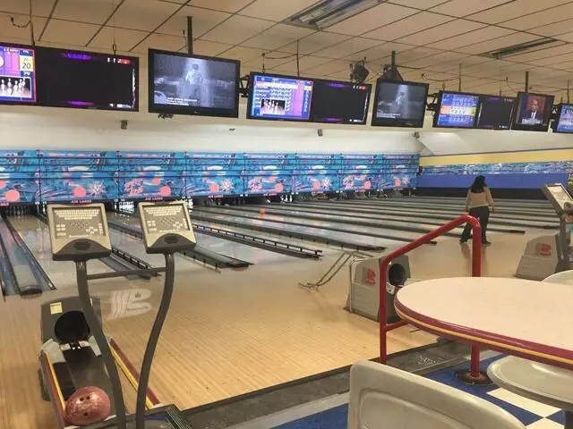 Air-Lanes Bowl