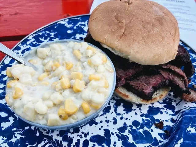 Jethro&apos;s BBQ South Side