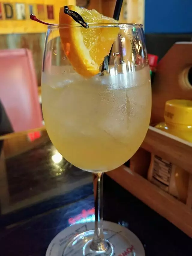 Angry Goldfish Pub And Eatery