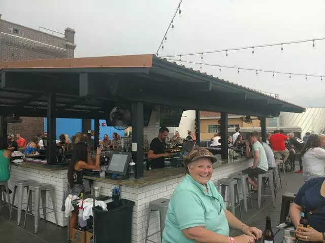 300 Craft and Rooftop