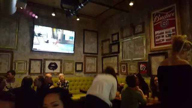 300 Craft and Rooftop